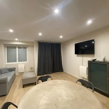 Appartement T2 Spacieux Et Equipe Mions Exterior photo