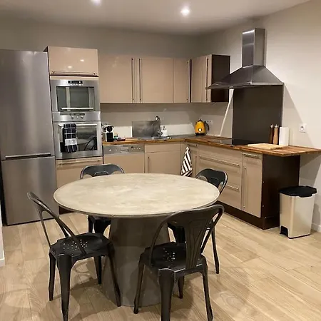 Appartement T2 Spacieux Et Equipe Mions Exterior photo