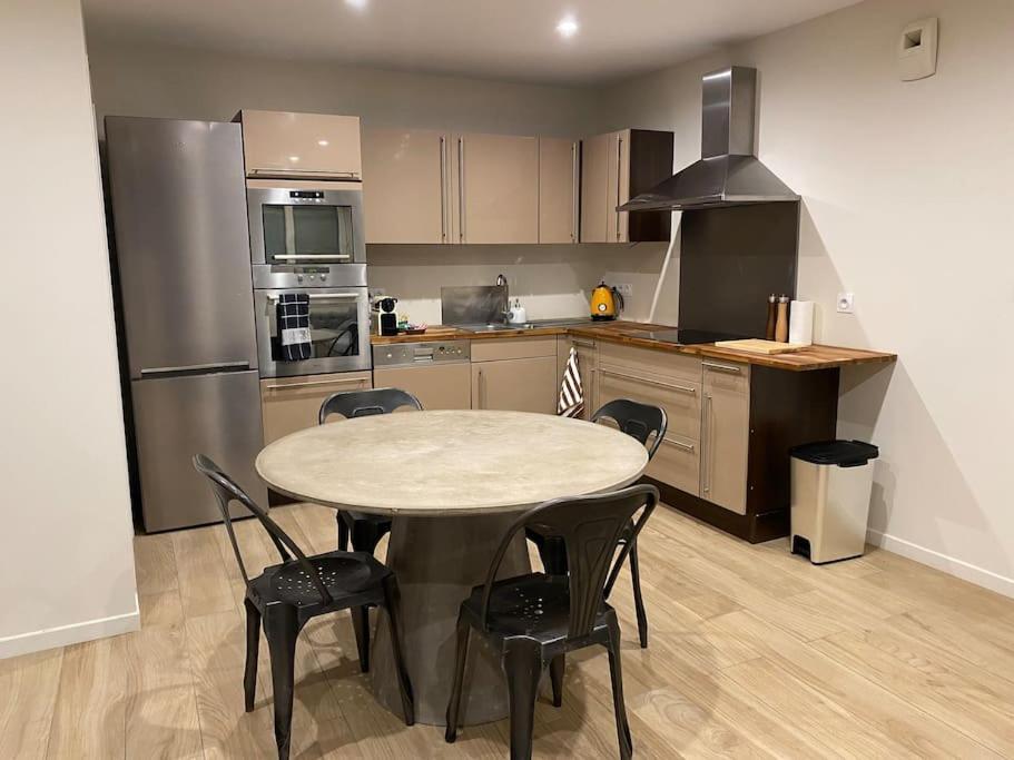 Apartment T2 Spacieux Et Equipe *