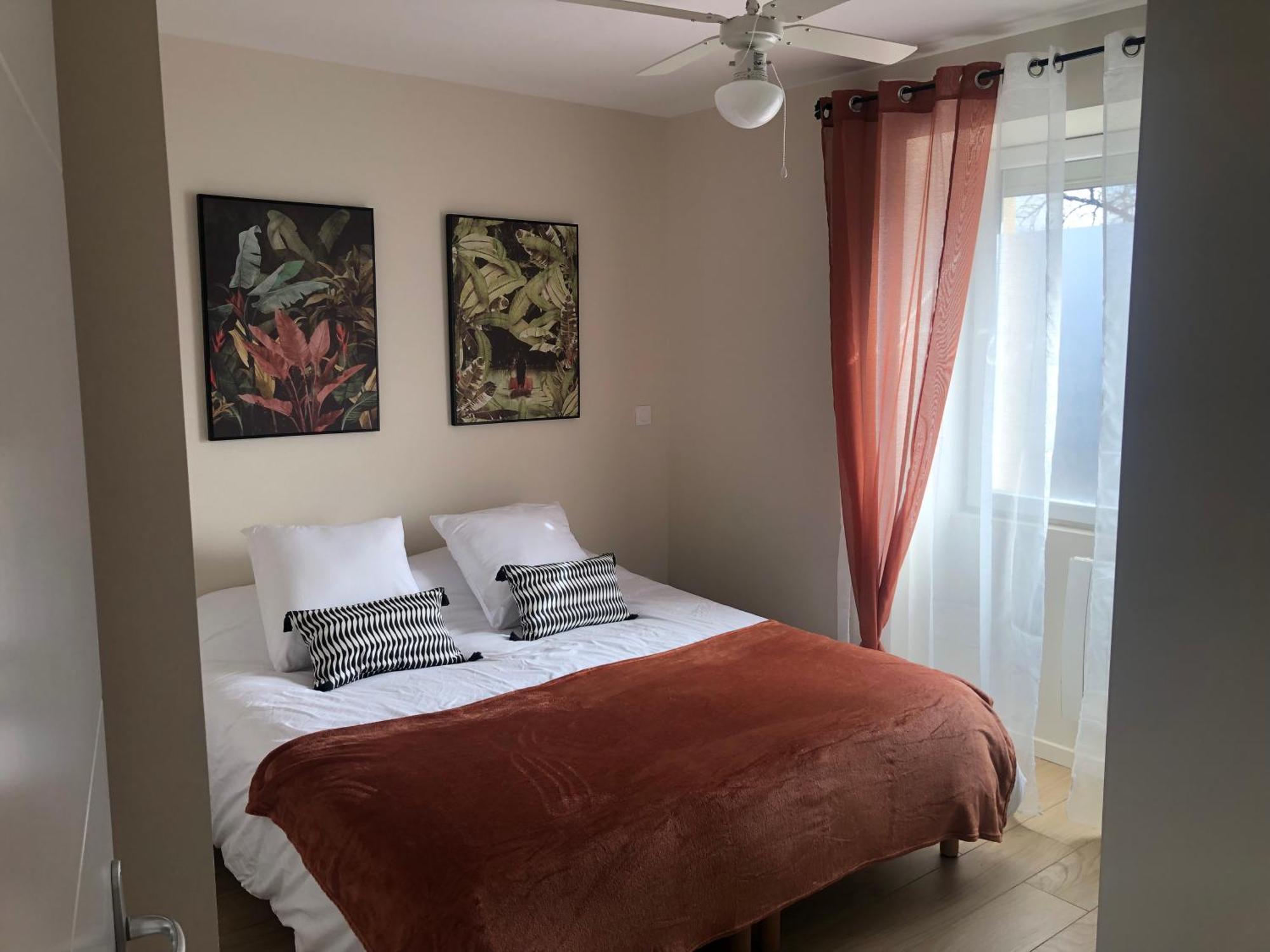 T2 Spacieux Et Equipe Appartement *