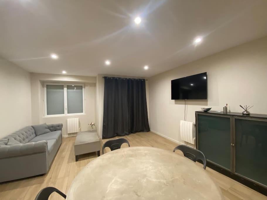 T2 Spacieux Et Equipe Appartement